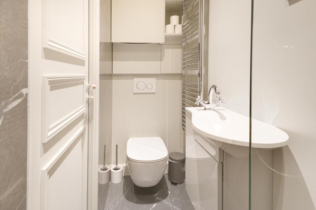 Stylish 2Bd House In Central Paris By Guestready Appartement Buitenkant foto