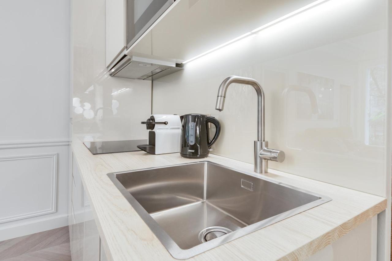 Stylish 2Bd House In Central Paris By Guestready Appartement Buitenkant foto
